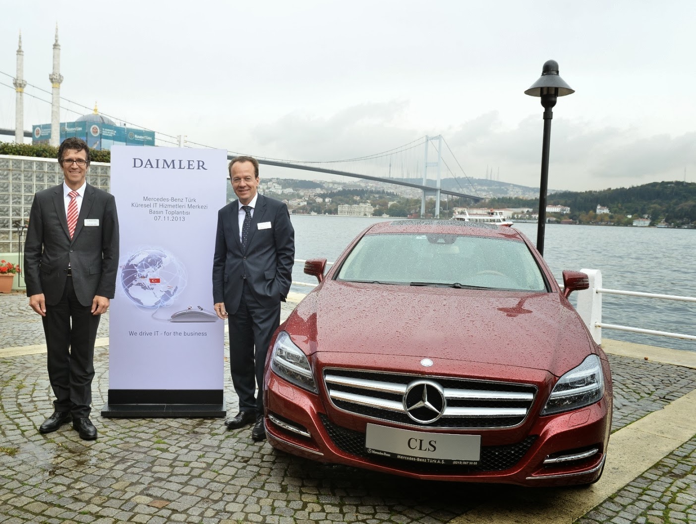 Мерседес Daimler AG